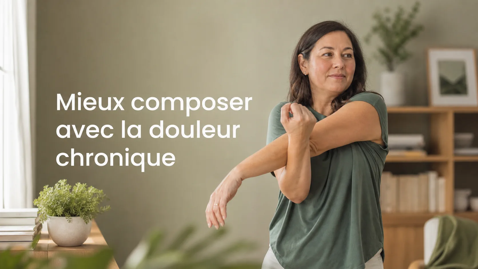 Un adulte reprend doucement une activité du quotidien à la maison malgré une douleur persistante